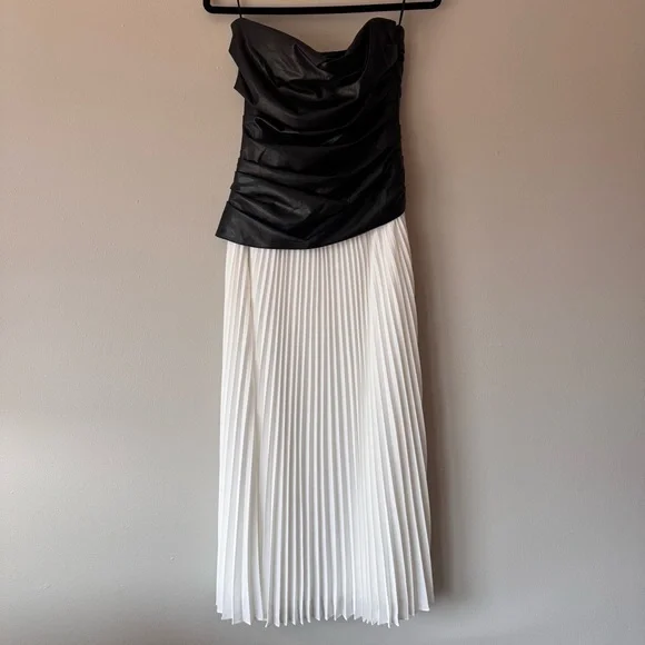 Simkhai Arie Faux Leather Bustier Dress Black White Pleated Strapless Sz 2 NWT - Picture 2 of 16
